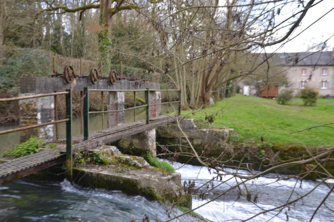 Le Moulin Et L'Olivier Three Bedroom Suite Chambon-sur-Cisse Bagian luar foto