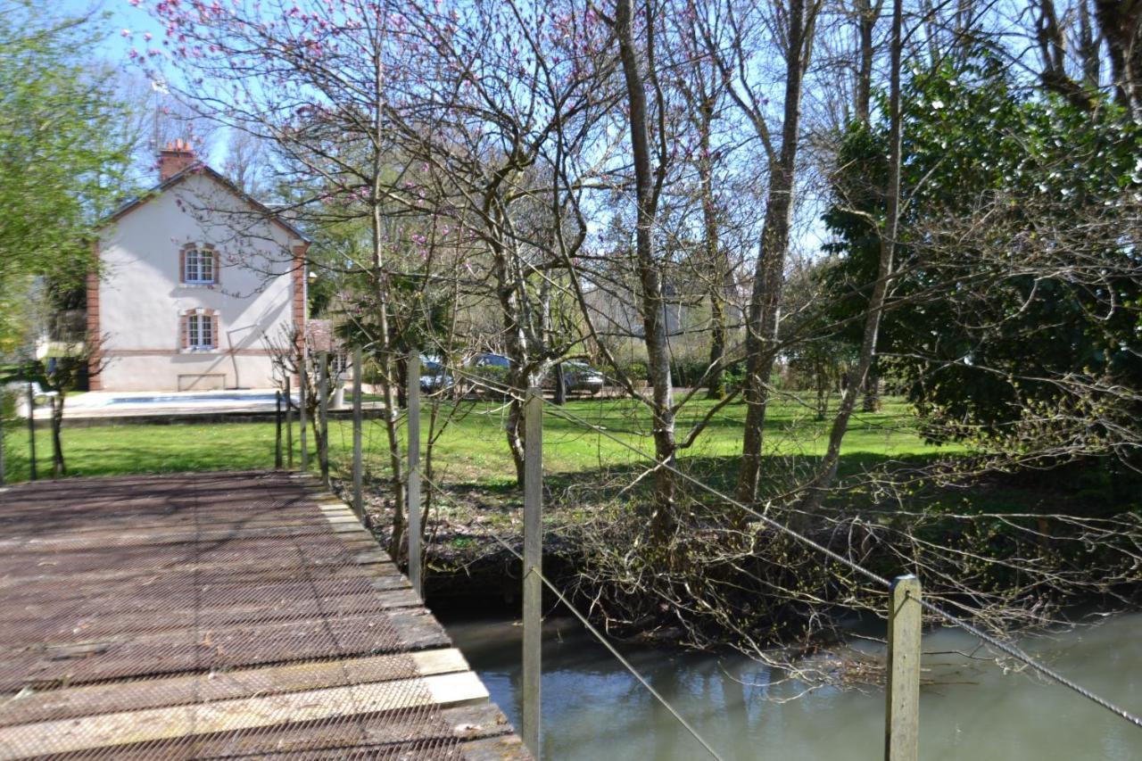 Le Moulin Et L'Olivier Three Bedroom Suite Chambon-sur-Cisse Bagian luar foto